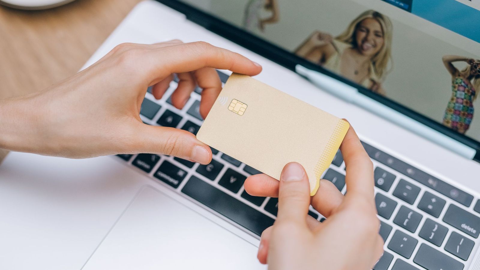 Customer completing a card payment on an ecommerce site